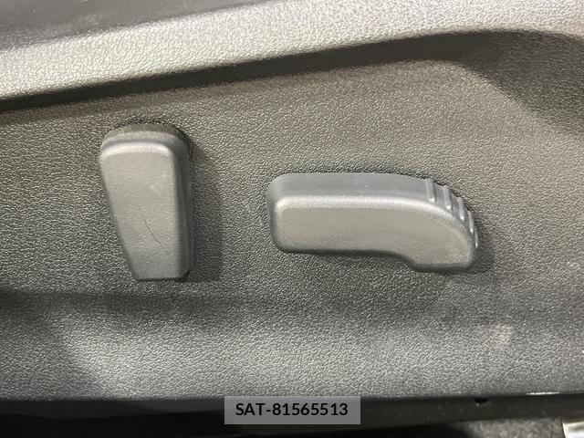 Subaru XV 2017-08 7820047-6