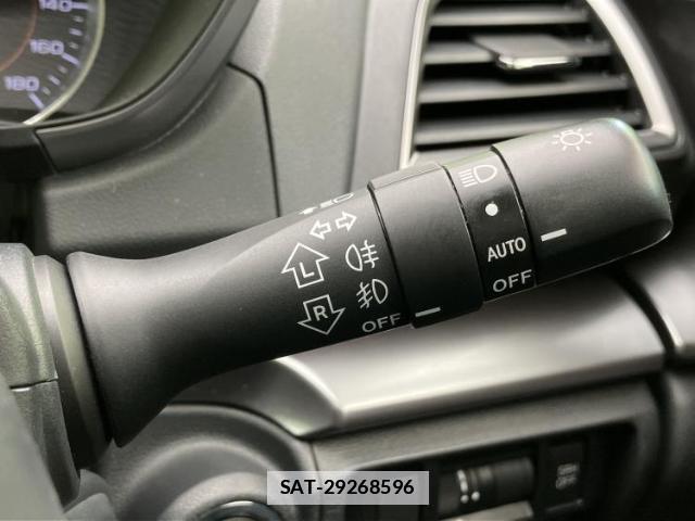 Subaru XV 2017-05 7821004-16