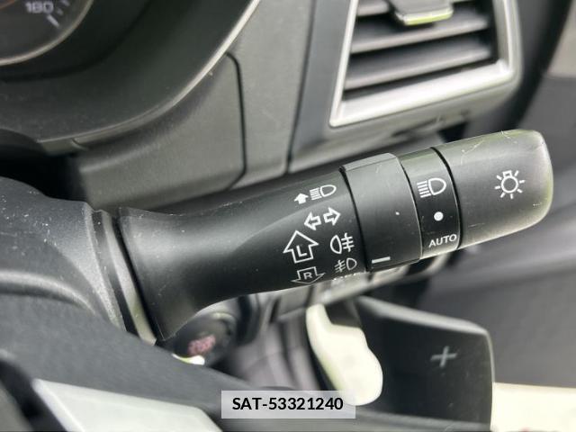 Subaru XV 2017-11 7821514-12