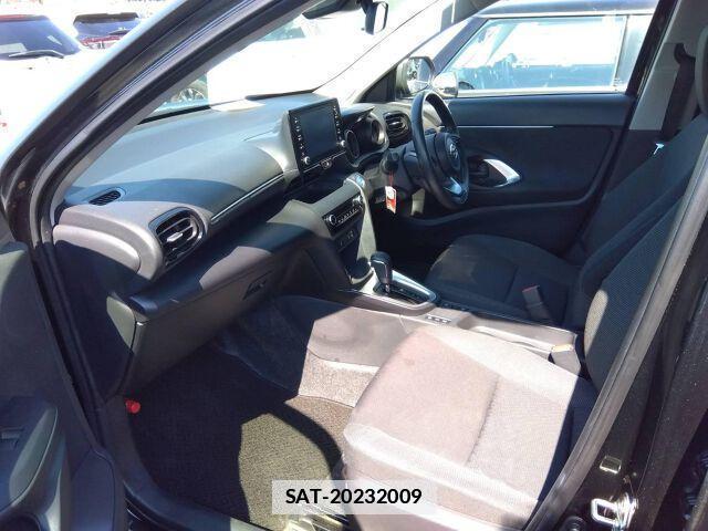 Toyota YARIS CROSS 2023-11 7814069-2