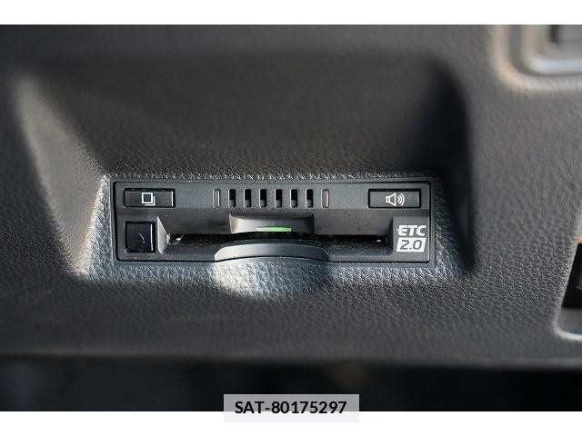 Toyota YARIS CROSS 2021-01 7815736-13