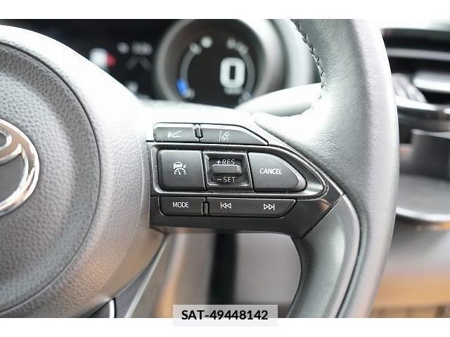 Toyota YARIS CROSS 2021-09 7815758-10