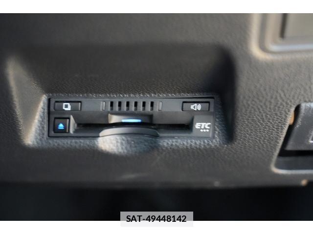 Toyota YARIS CROSS 2021-09 7815758-17