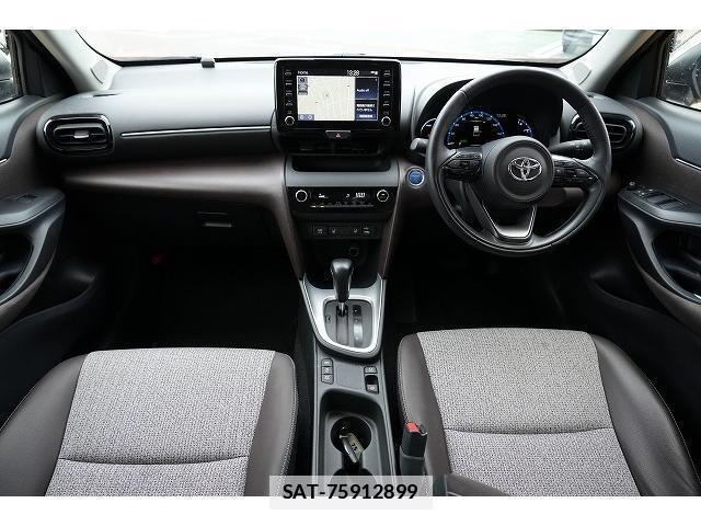 Toyota YARIS CROSS 2022-04 7815761-19