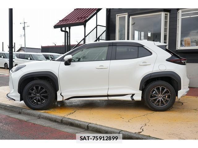 Toyota YARIS CROSS 2022-04 7815761-2