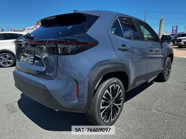 Toyota YARIS CROSS 2026-06 7816020-1