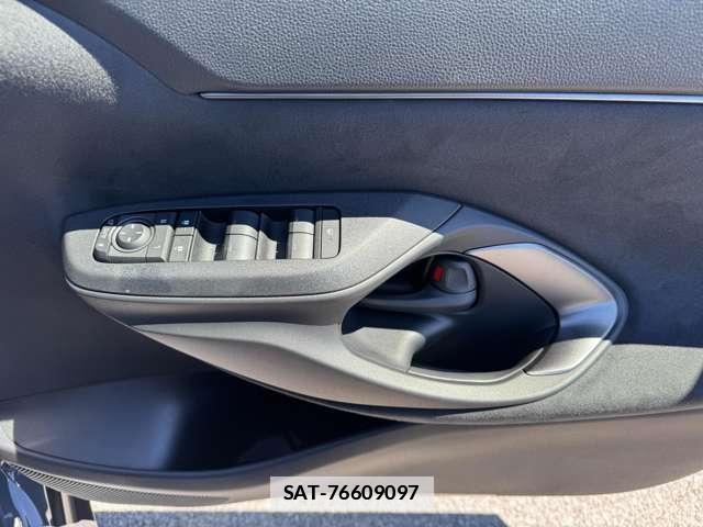 Toyota YARIS CROSS 2026-06 7816020-16