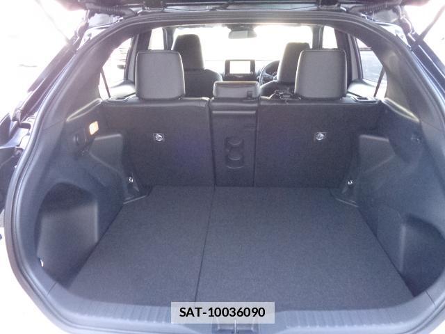 Toyota YARIS CROSS 2026-02 7817087-14