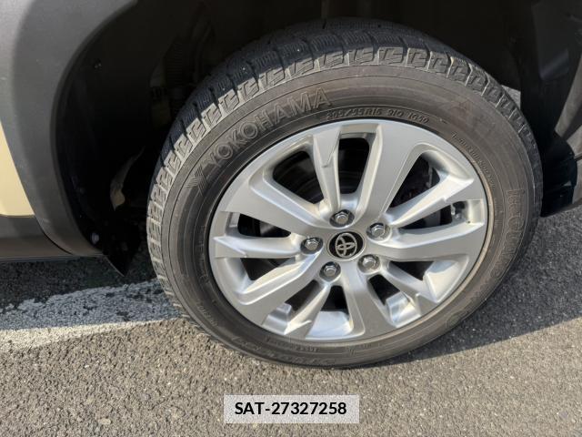 Toyota YARIS CROSS 2023-04 7817793-9