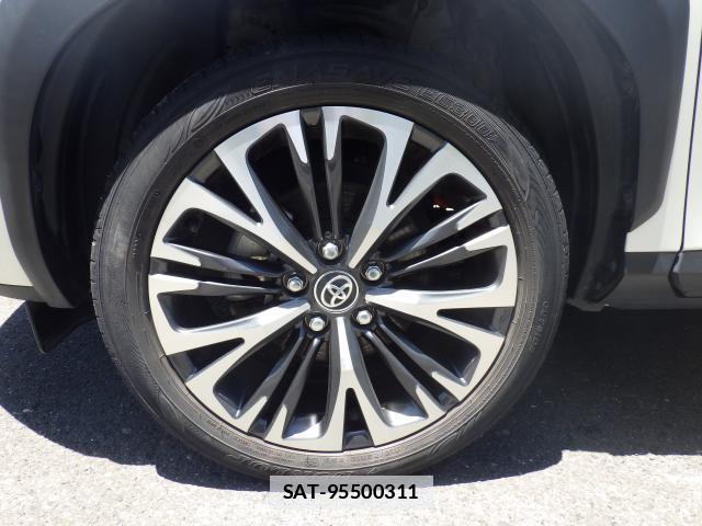Toyota YARIS CROSS 2021-03 7819547-15