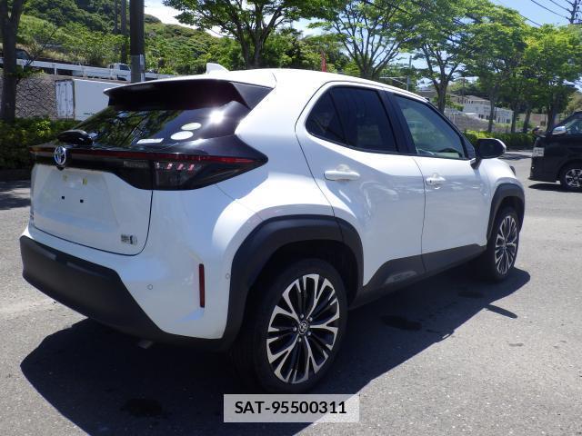 Toyota YARIS CROSS 2021-03 7819547-4