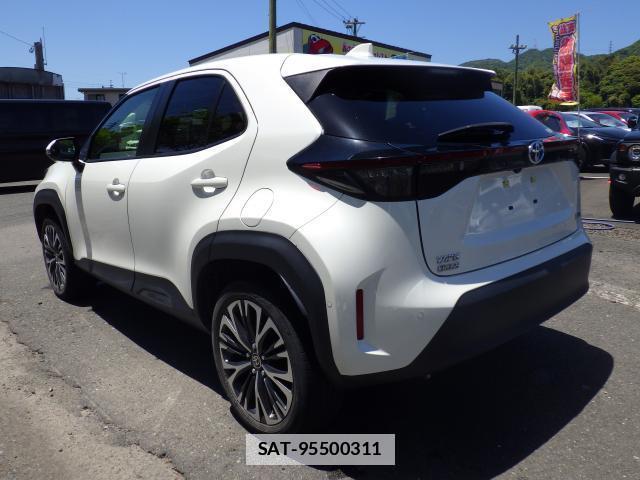 Toyota YARIS CROSS 2021-03 7819547-6