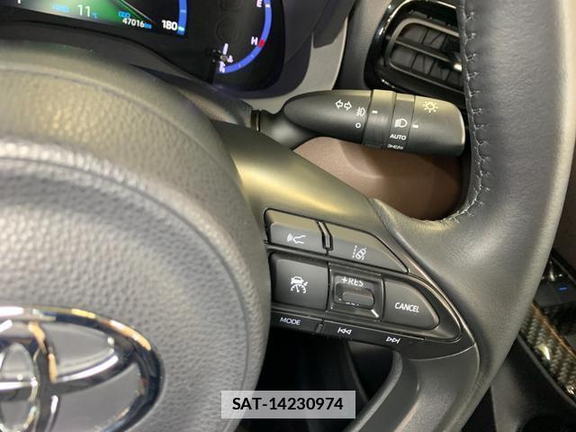 Toyota YARIS CROSS 2021-03 7820275-11