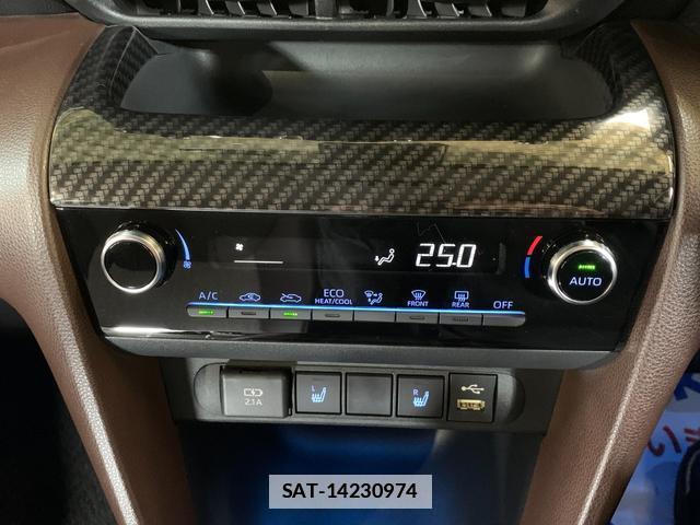 Toyota YARIS CROSS 2021-03 7820275-13