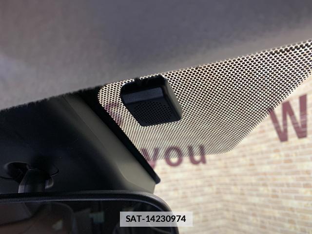 Toyota YARIS CROSS 2021-03 7820275-17