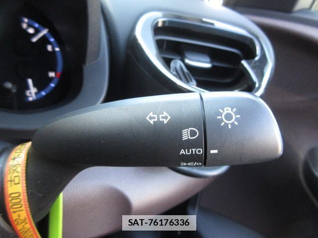Toyota YARIS CROSS 2020-10 7820520-15