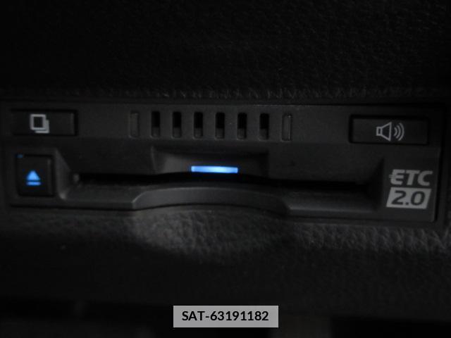 Toyota YARIS CROSS 2020-12 7820531-14