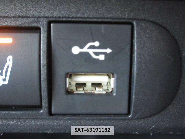 Toyota YARIS CROSS 2020-12 7820531-17