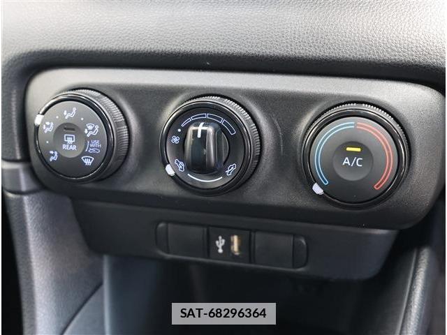Toyota YARIS 2023-05 7811872-10