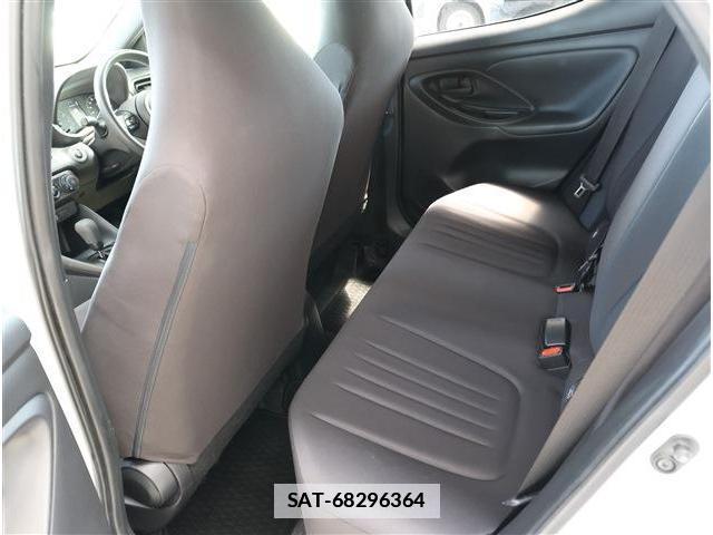 Toyota YARIS 2023-05 7811872-15