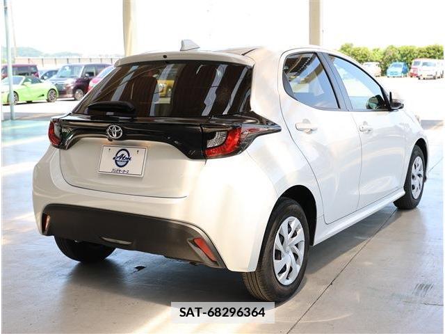 Toyota YARIS 2023-05 7811872-6