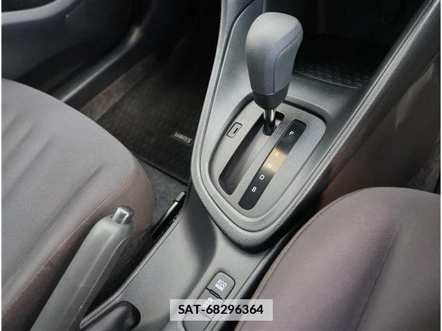 Toyota YARIS 2023-05 7811872-9