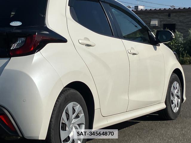 Toyota YARIS 2020-04 7812886-11