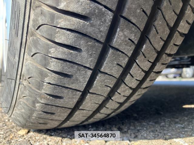 Toyota YARIS 2020-04 7812886-14