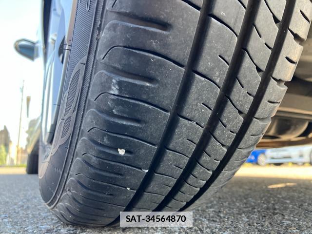 Toyota YARIS 2020-04 7812886-18