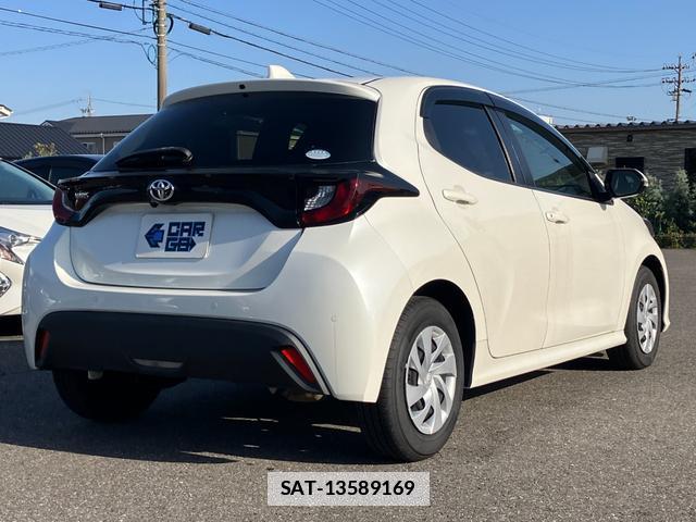 Toyota YARIS 2020-03 7812887-10