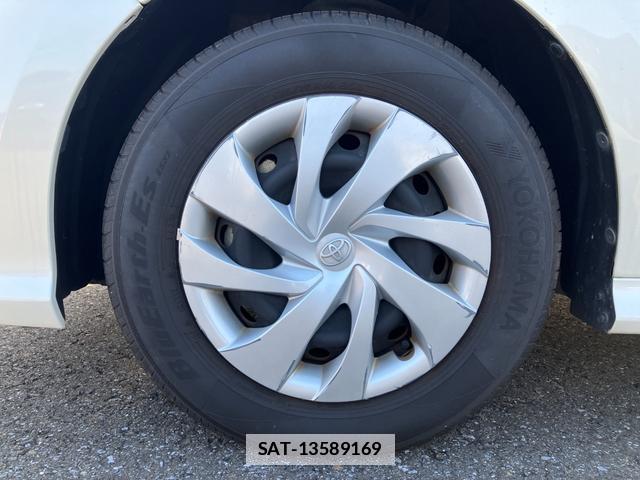 Toyota YARIS 2020-03 7812887-13
