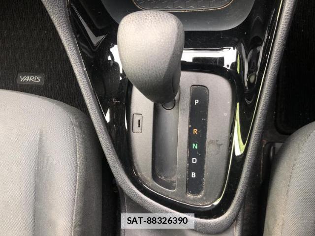 Toyota YARIS 2021-09 7813648-16