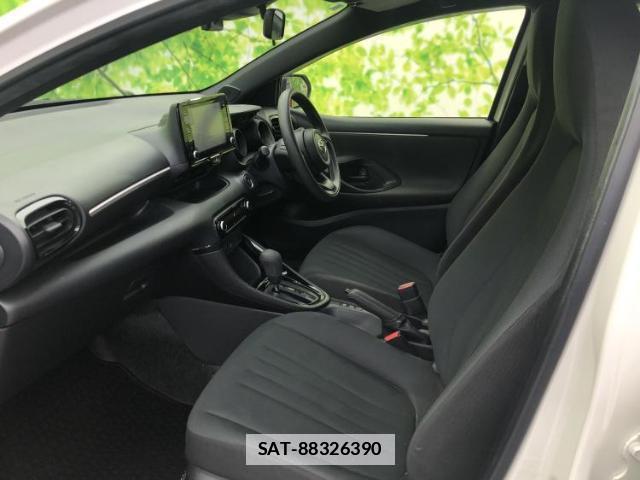 Toyota YARIS 2021-09 7813648-5