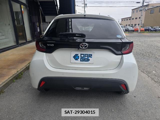 Toyota YARIS 2020-03 7813942-15