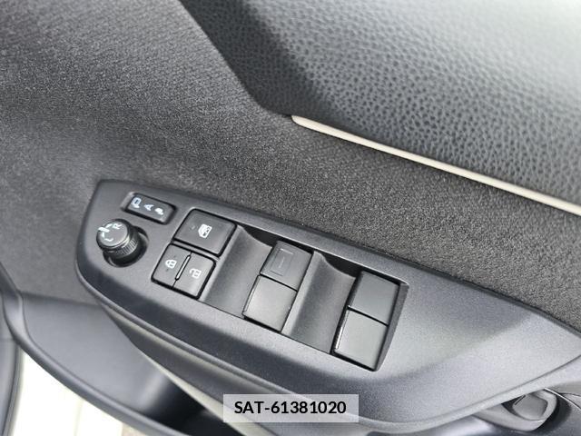 Toyota YARIS 2020-04 7813944-10