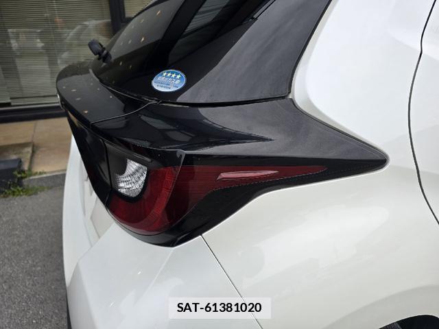 Toyota YARIS 2020-04 7813944-17