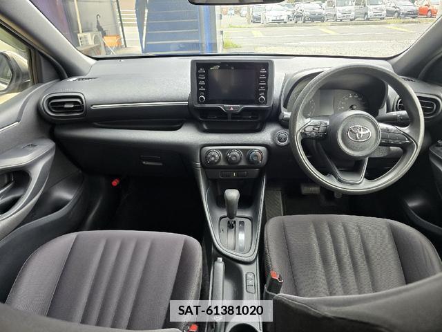 Toyota YARIS 2020-04 7813944-2
