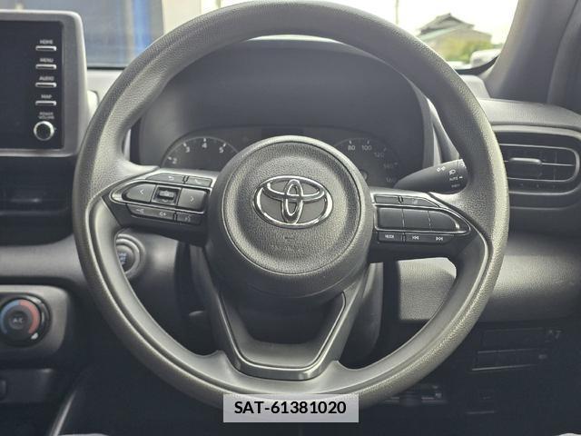 Toyota YARIS 2020-04 7813944-3