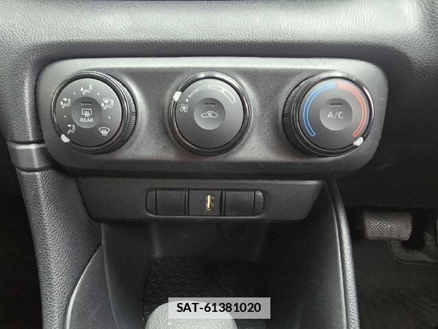 Toyota YARIS 2020-04 7813944-5