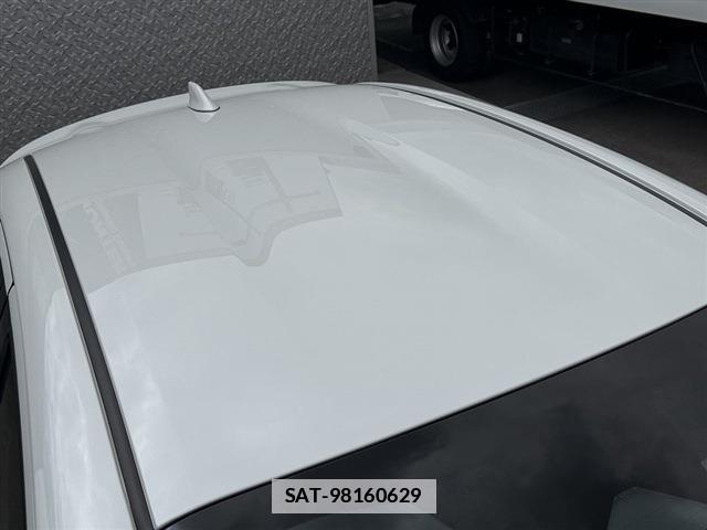 Toyota YARIS 2024-06 7814376-12
