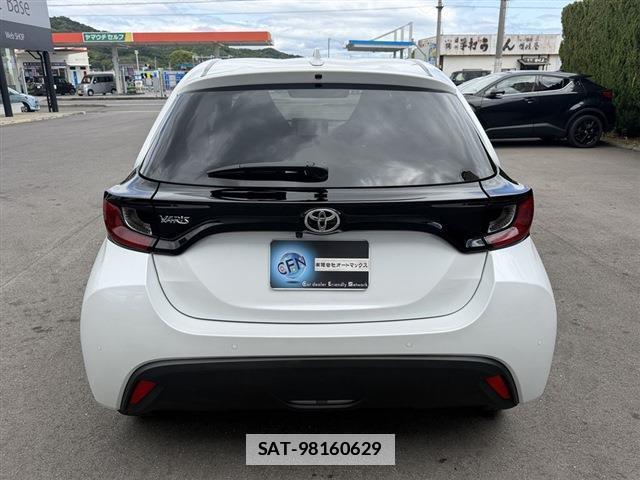 Toyota YARIS 2024-06 7814376-8