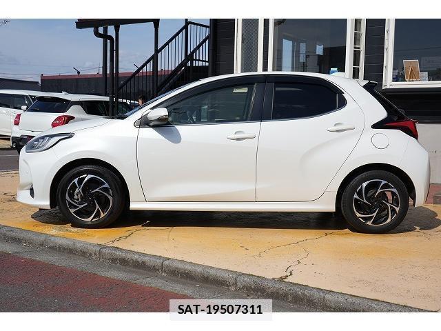 Toyota YARIS 2021-02 7815700-15