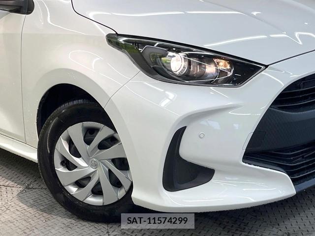 Toyota YARIS 2022-09 7820542-11