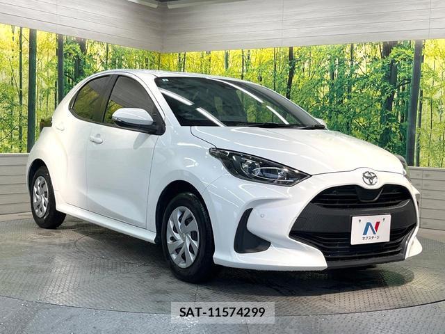 Toyota YARIS 2022-09 7820542-15