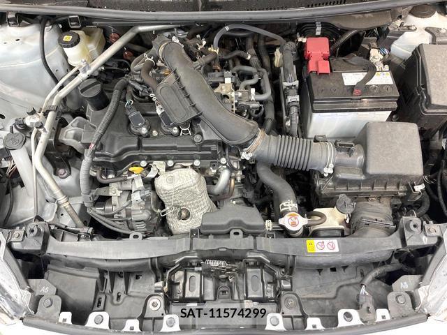 Toyota YARIS 2022-09 7820542-17