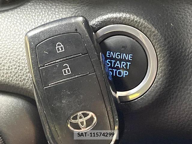 Toyota YARIS 2022-09 7820542-4