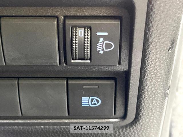 Toyota YARIS 2022-09 7820542-6