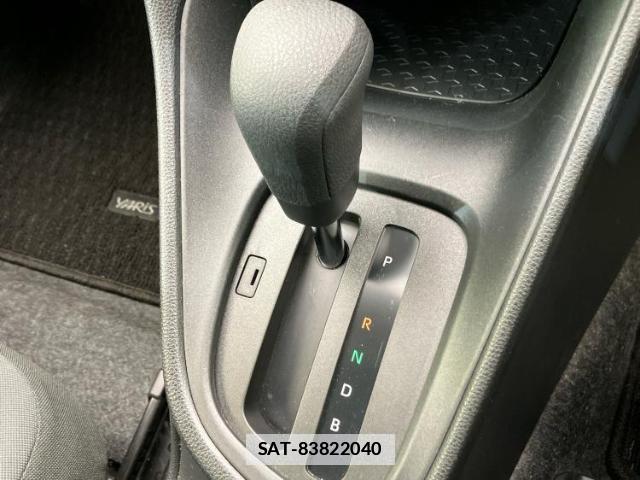 Toyota YARIS 2021-03 7820978-15
