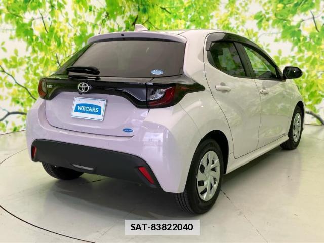 Toyota YARIS 2021-03 7820978-2