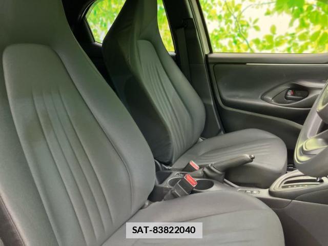 Toyota YARIS 2021-03 7820978-4